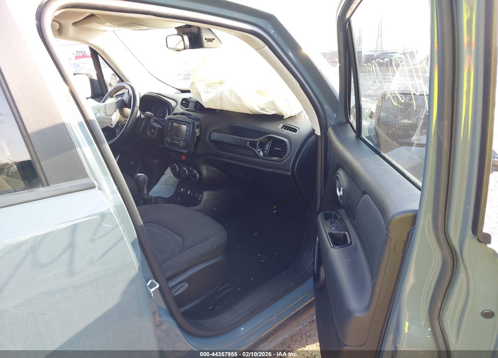2017 JEEP RENEGADE ALTITUDE 4X4 VIN: ZACCJBBBXHPF02248