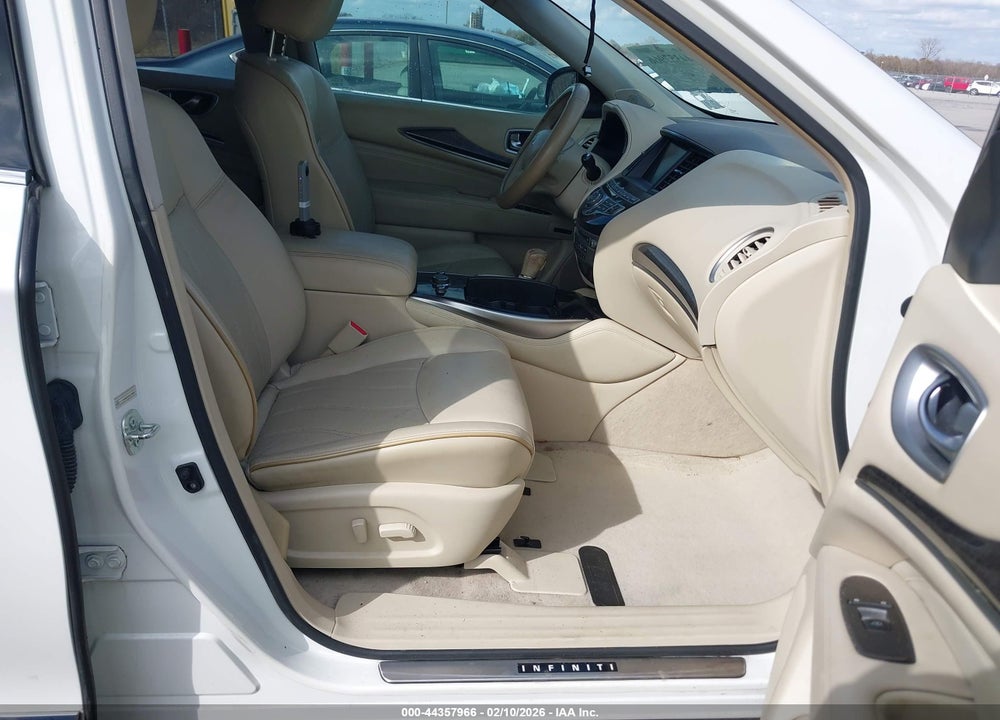 2013 INFINITI JX35 VIN: 5N1AL0MN9DC330821