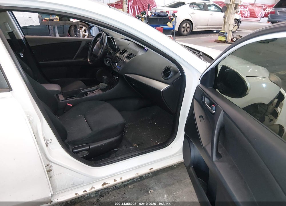 2013 MAZDA 3 I SPORT VIN: JM1BL1U7XD1767870