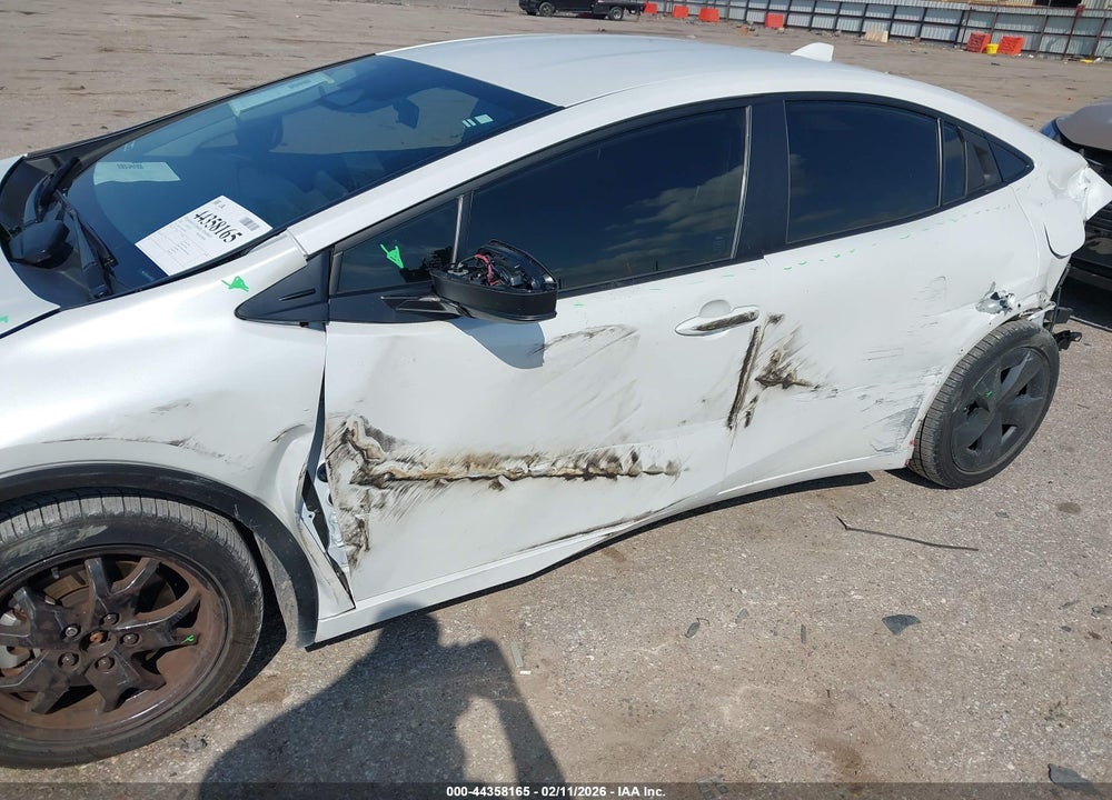 2023 TOYOTA PRIUS PRIME SE VIN: JTDACACU9P3003942