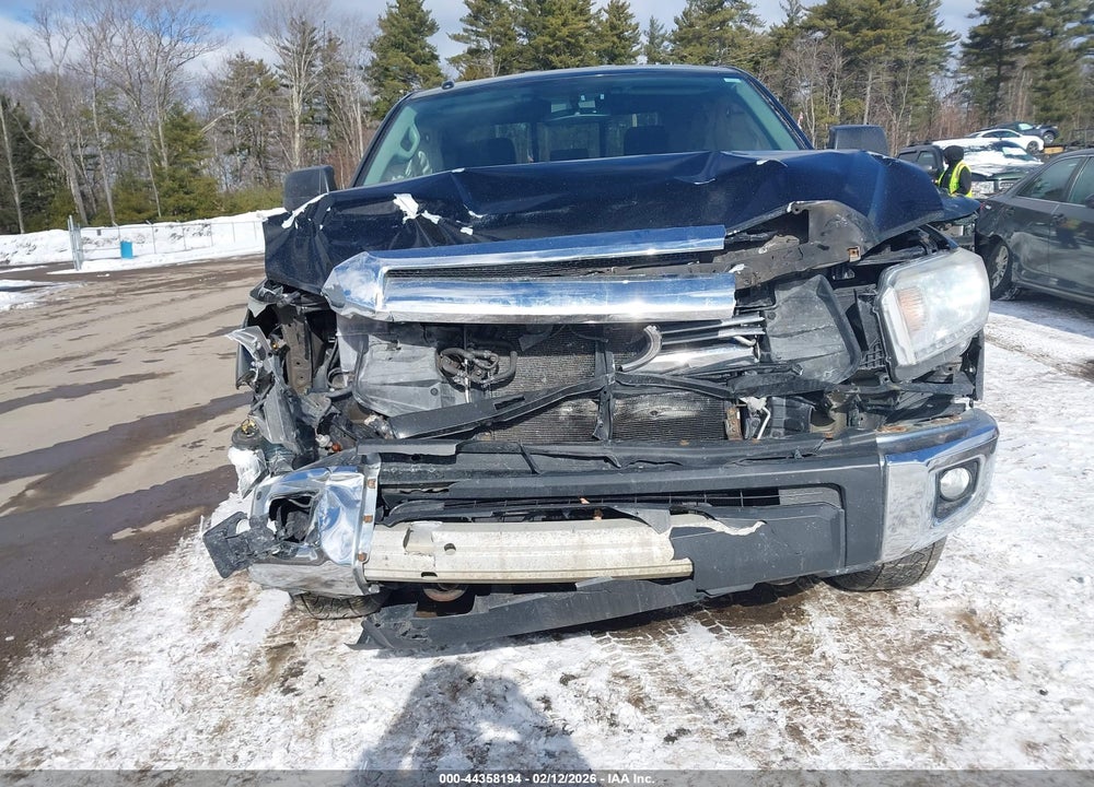 2017 TOYOTA TUNDRA SR5 PLUS 5.7L V8 VIN: 5TFUY5F11HX673423