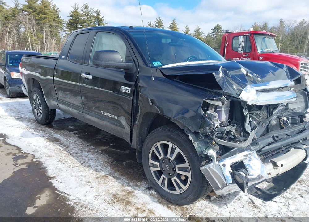 2017 TOYOTA TUNDRA SR5 PLUS 5.7L V8 VIN: 5TFUY5F11HX673423