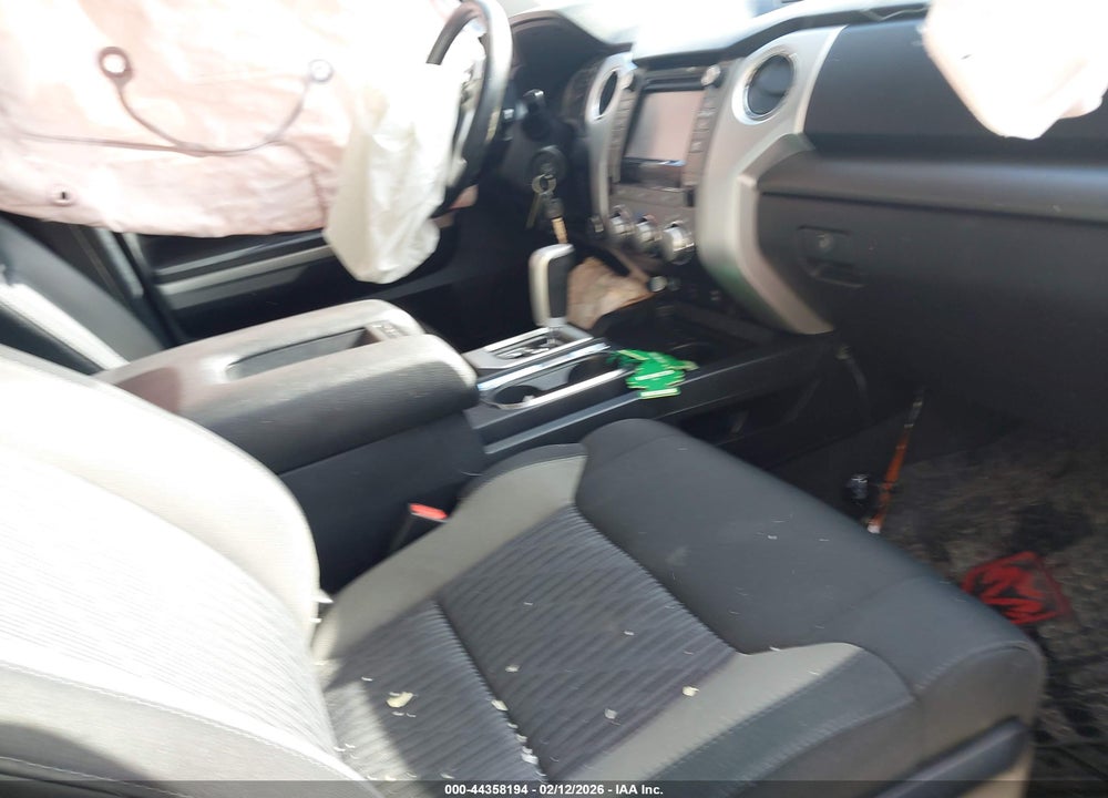 2017 TOYOTA TUNDRA SR5 PLUS 5.7L V8 VIN: 5TFUY5F11HX673423