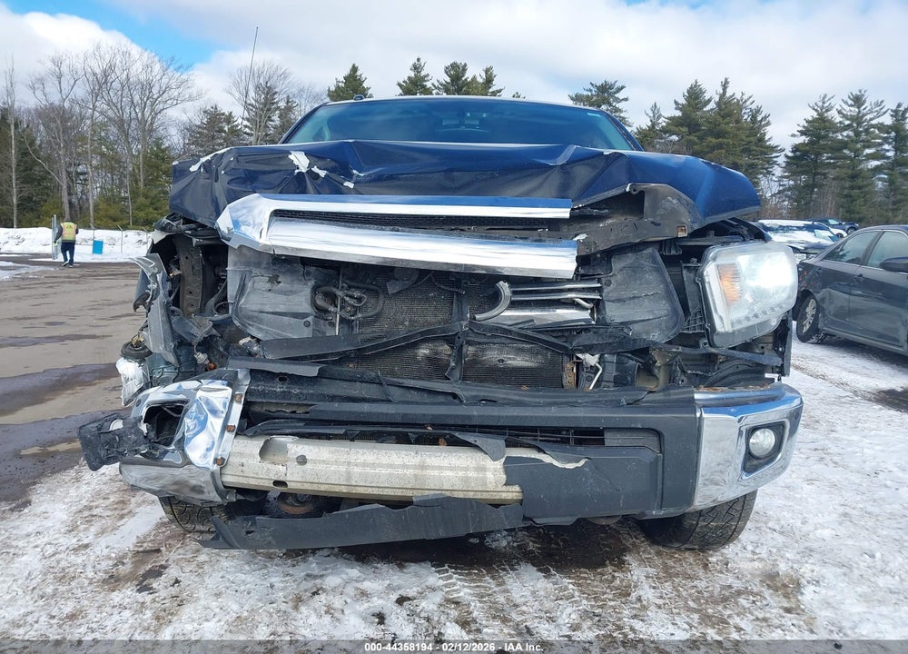 2017 TOYOTA TUNDRA SR5 PLUS 5.7L V8 VIN: 5TFUY5F11HX673423