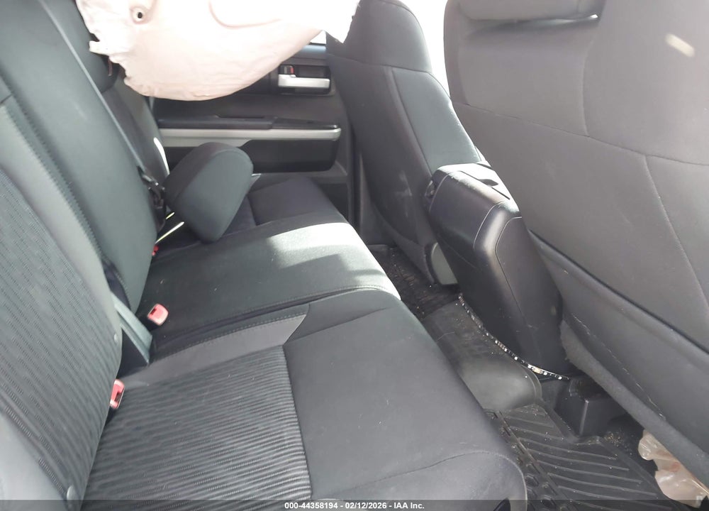 2017 TOYOTA TUNDRA SR5 PLUS 5.7L V8 VIN: 5TFUY5F11HX673423