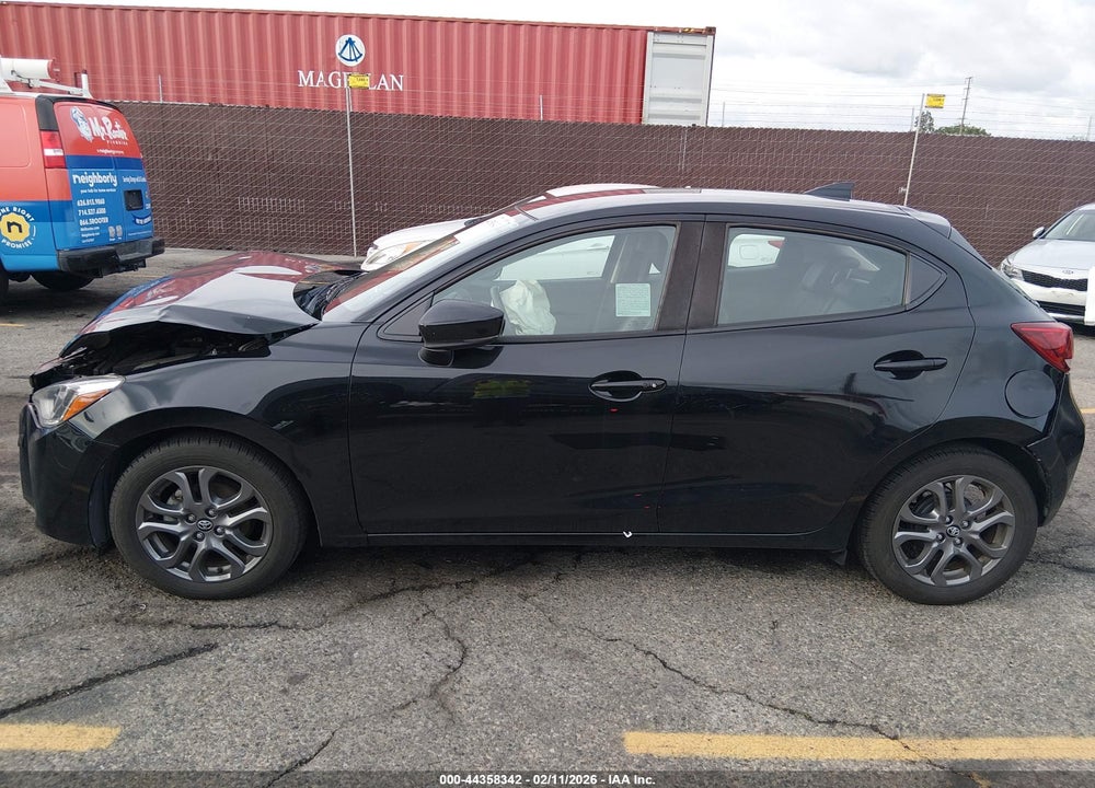 2020 TOYOTA YARIS XLE VIN: 3MYDLBJV0LY704810