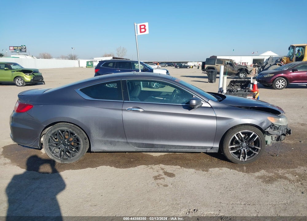 2015 HONDA ACCORD EX-L V-6 VIN: 1HGCT2B82FA006874