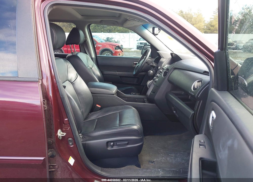 2014 HONDA PILOT EX-L VIN: 5FNYF4H59EB025724