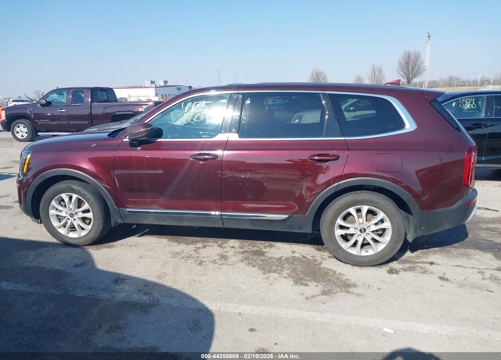 2020 KIA TELLURIDE LX VIN: 5XYP24HC1LG085489