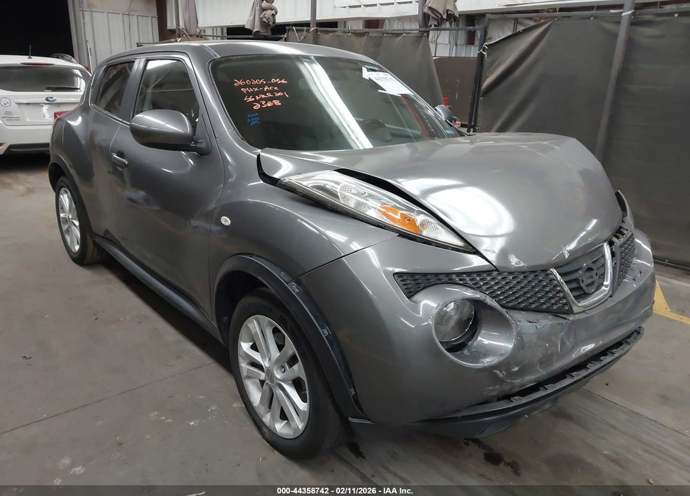 2011 NISSAN JUKE SV VIN: JN8AF5MR2BT022368