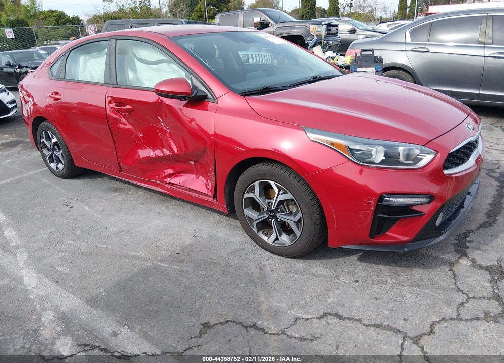 2019 KIA FORTE LXS VIN: 3KPF24AD3KE076884