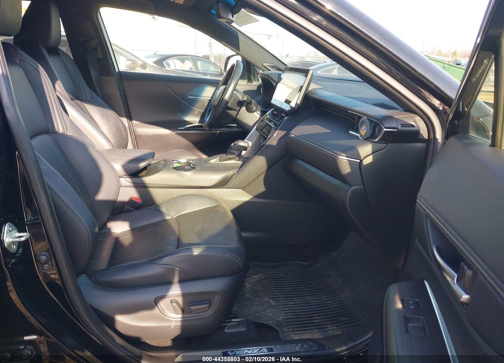 2021 TOYOTA VENZA VIN: JTEAAAAH4MJ009520