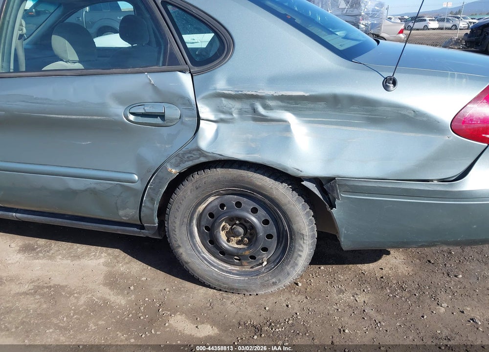 2005 FORD TAURUS SE VIN: 1FAFP53U95A303898