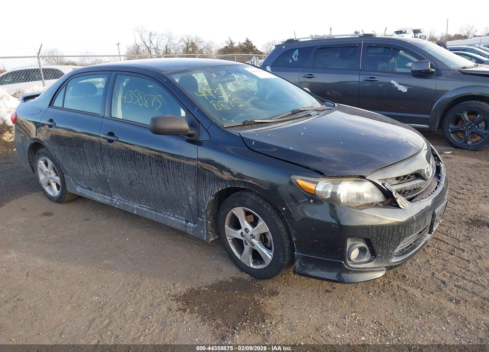 2013 TOYOTA COROLLA S VIN: 2T1BU4EE5DC084028