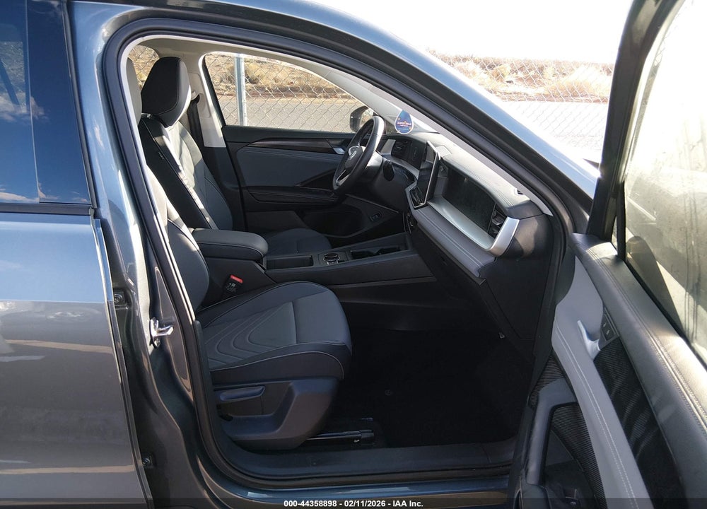 2025 VOLKSWAGEN TIGUAN 2.0T SE VIN: 3VVFR7RM7SM059188