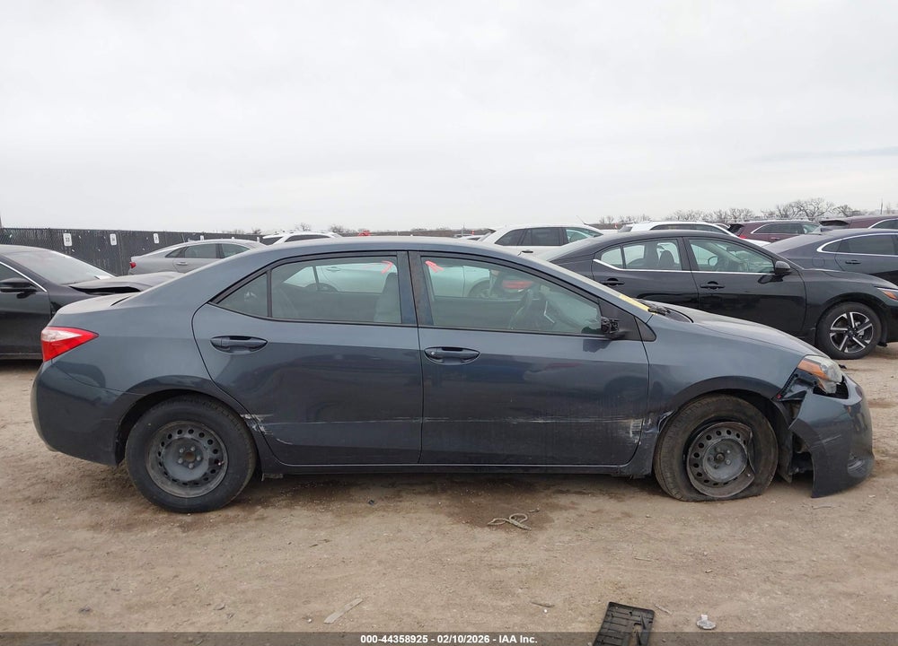 2018 TOYOTA COROLLA L VIN: 5YFBURHE7JP762508