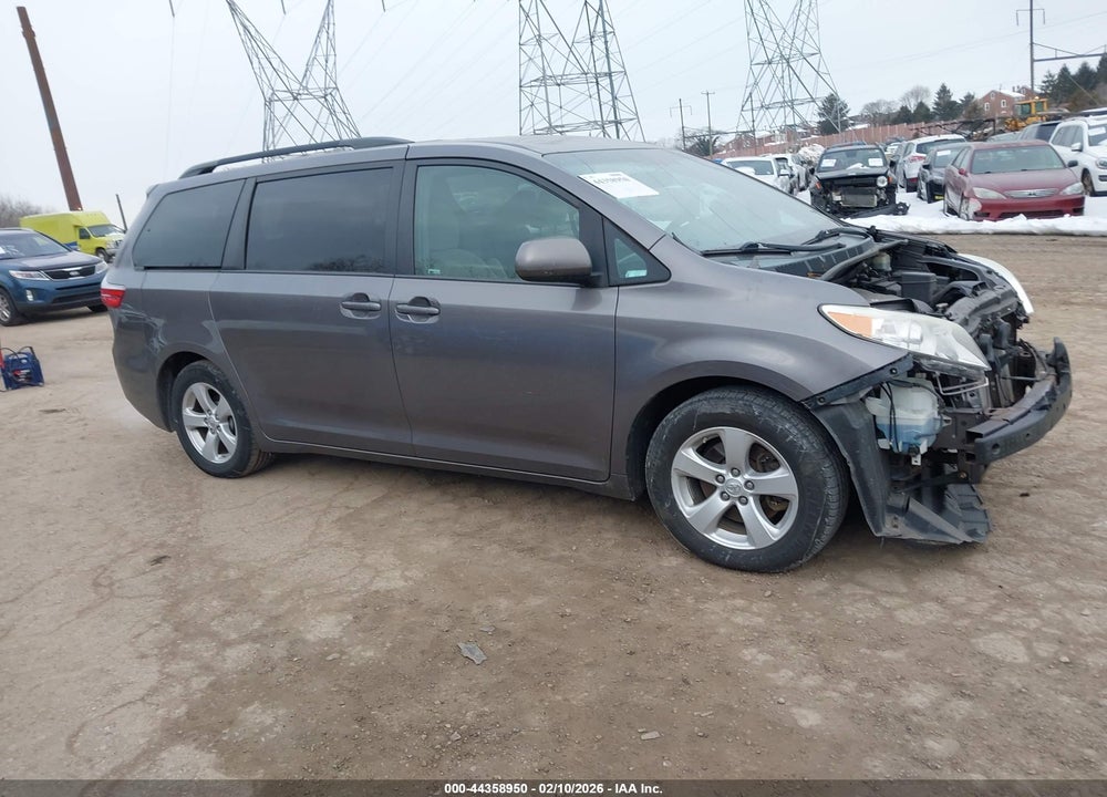 2015 TOYOTA SIENNA LE 8 PASSENGER VIN: 5TDKK3DC1FS534011