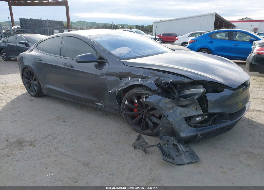 2018 TESLA MODEL S 100D/75D/P100D VIN: 5YJSA1E26JF275980