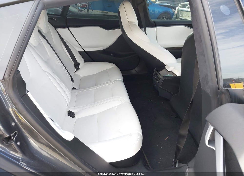 2018 TESLA MODEL S 100D/75D/P100D VIN: 5YJSA1E26JF275980