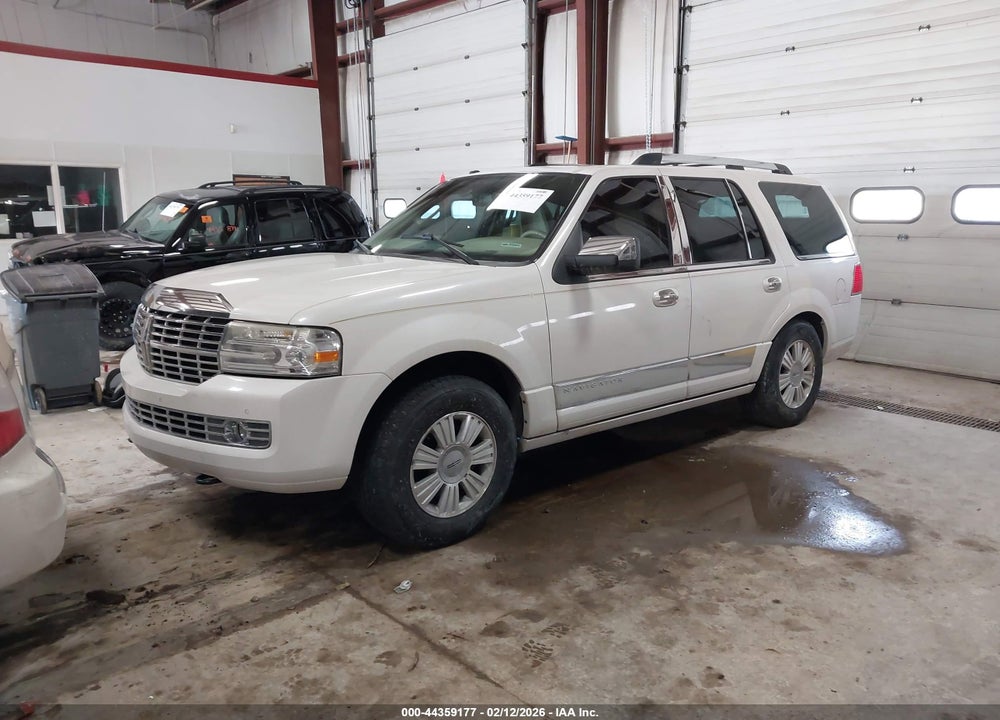 2010 LINCOLN NAVIGATOR VIN: 5LMJJ2J52AEJ02341
