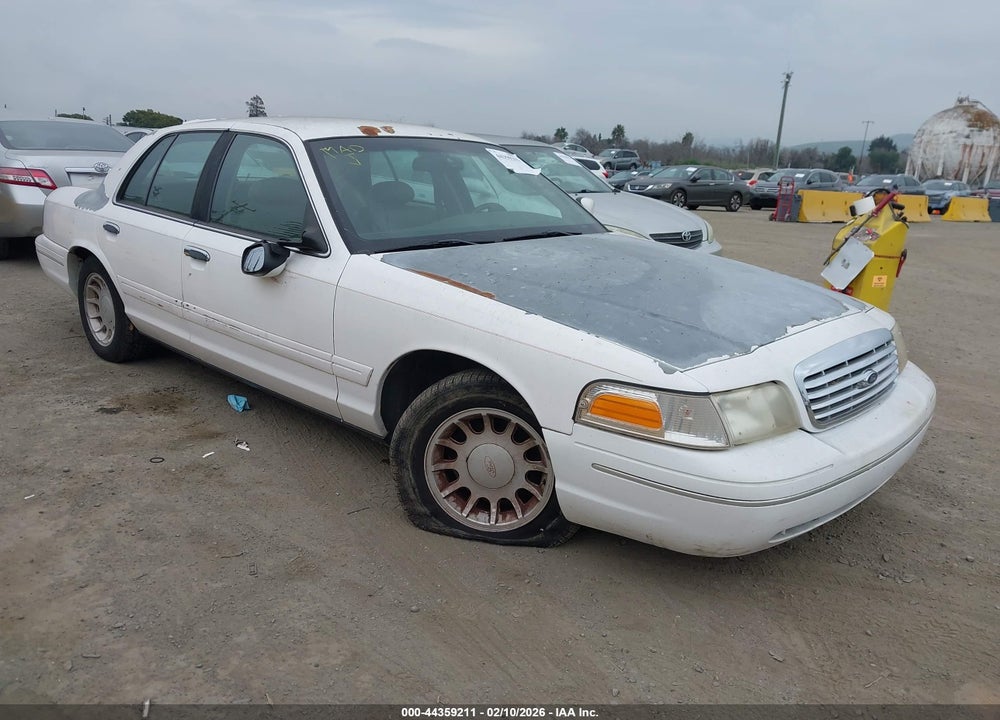 2002 FORD CROWN VICTORIA LX VIN: 2FAFP74W52X126099