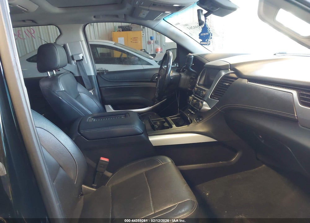 2018 CHEVROLET SUBURBAN PREMIER VIN: 1GNSKJKC2JR260405