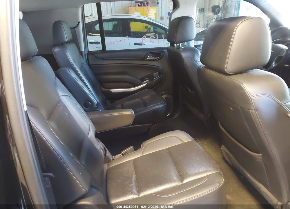2018 CHEVROLET SUBURBAN PREMIER VIN: 1GNSKJKC2JR260405