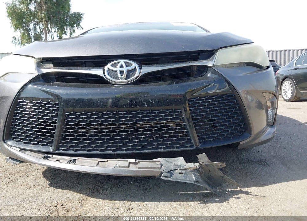 2017 TOYOTA CAMRY SE VIN: 4T1BF1FK5HU647628