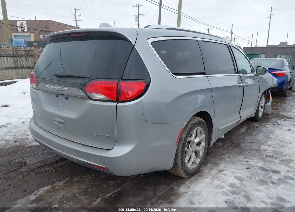 2019 CHRYSLER PACIFICA LIMITED VIN: 2C4RC1GG4KR657710