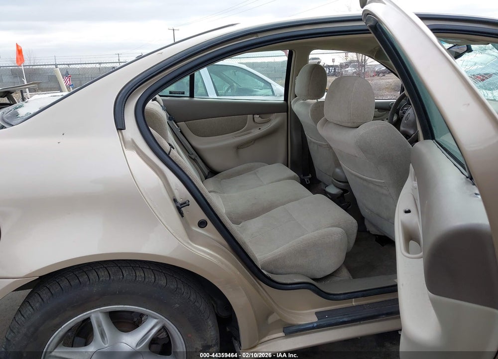 2000 OLDSMOBILE ALERO GL2 VIN: 1G3NL52T5YC394025