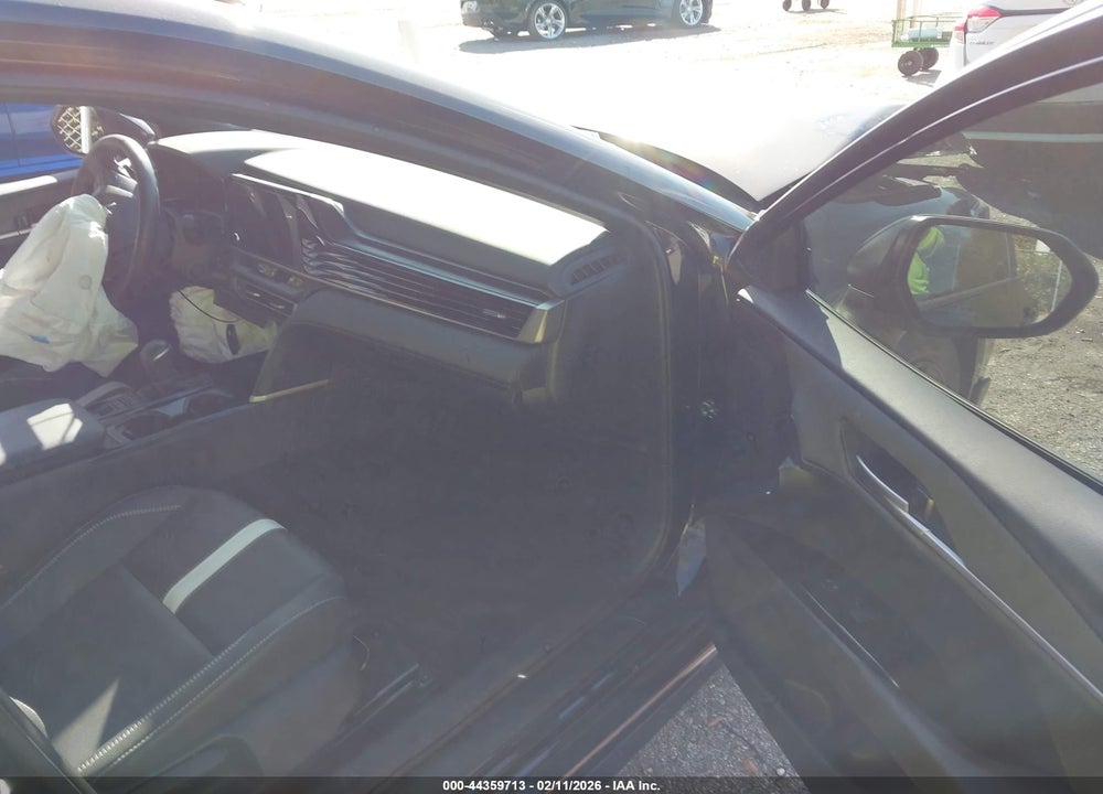 2025 TOYOTA CAMRY SE VIN: 4T1DAACK2SU082368