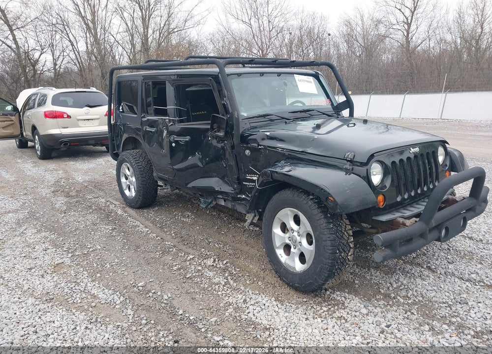 2013 JEEP WRANGLER UNLIMITED SAHARA VIN: 1C4BJWEG8DL638290