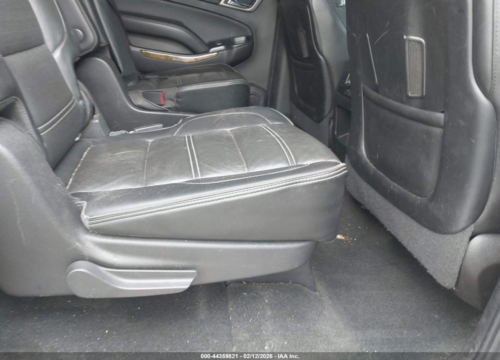 2016 GMC YUKON XL DENALI VIN: 1GKS2HKJ5GR411962