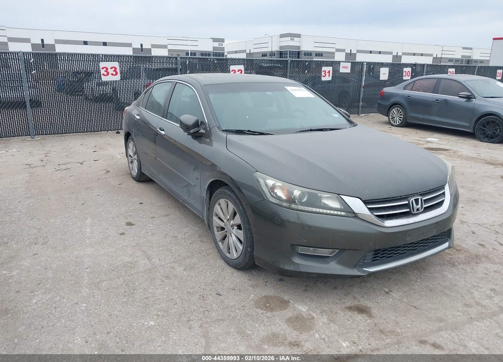 2013 HONDA ACCORD EX VIN: 1HGCR2F72DA064335