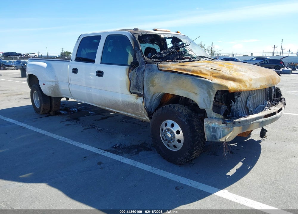 2001 CHEVROLET SILVERADO 3500 LT VIN: 1GCJC33181F181672