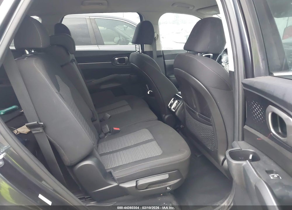 2023 KIA SORENTO LX VIN: 5XYRG4LC4PG189417
