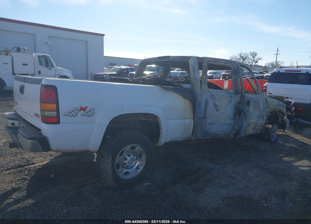 2004 GMC SIERRA 2500HD SLE VIN: 1GTHK29U74E114729