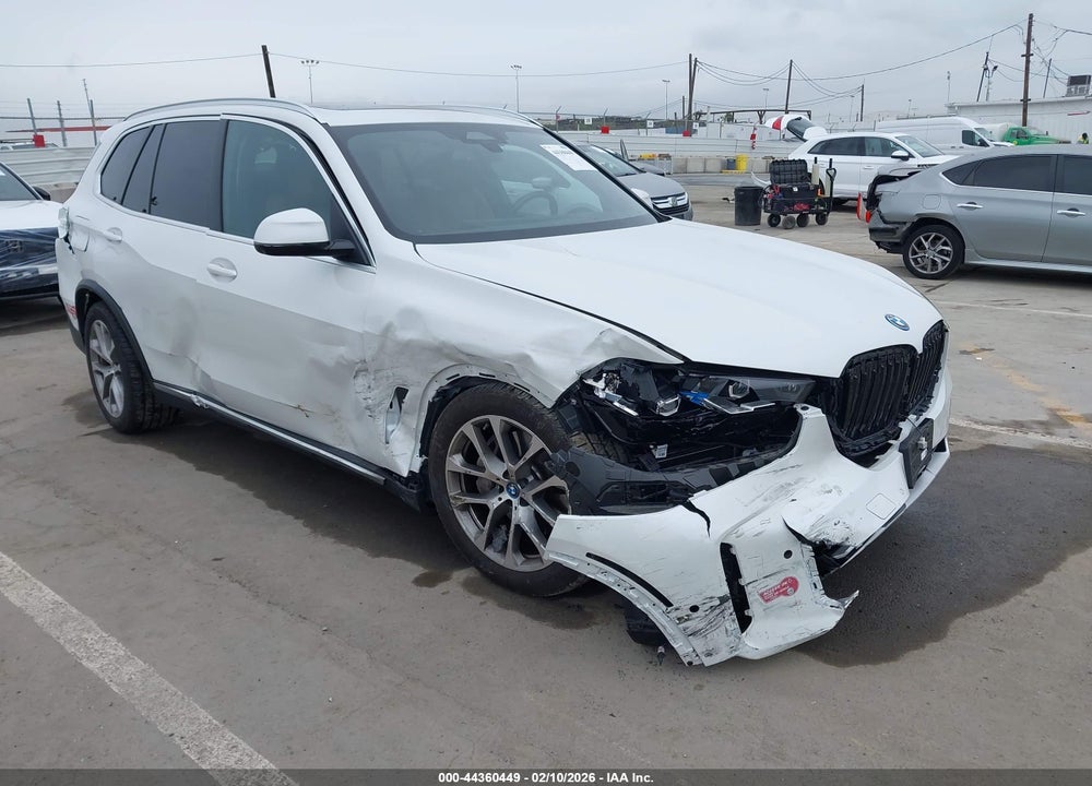 2025 BMW X5 PHEV XDRIVE50E VIN: 5UX43EU08S9X32020