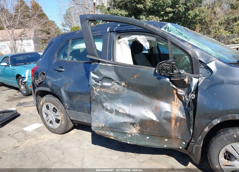 2016 CHEVROLET TRAX 1LS VIN: 3GNCJKSB1GL119345
