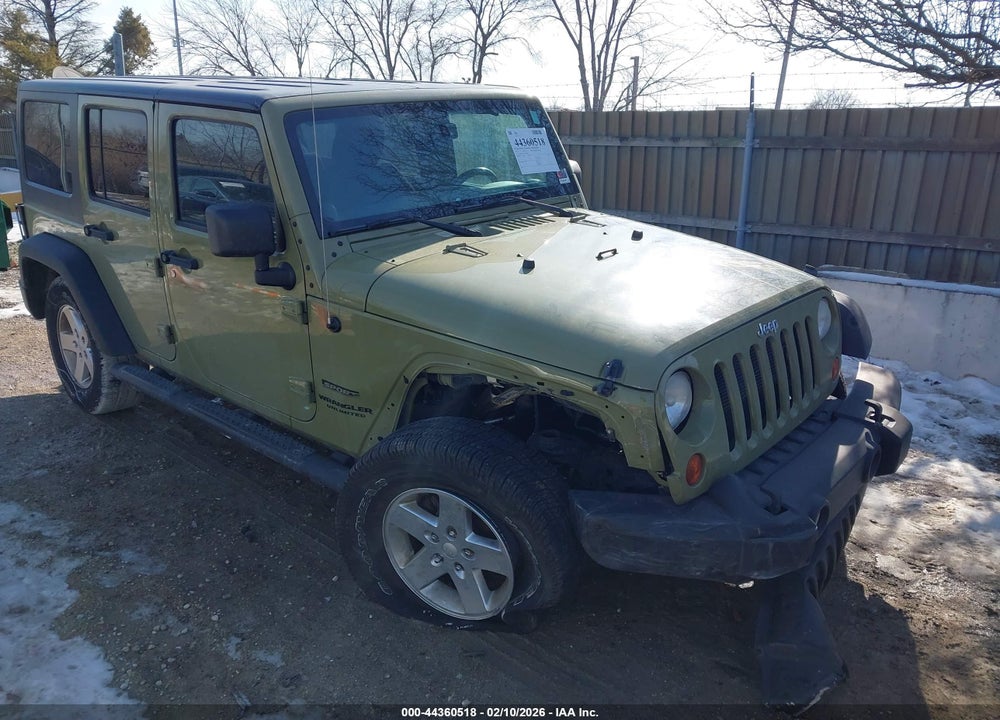 2013 JEEP WRANGLER UNLIMITED SPORT VIN: 1C4BJWDG3DL686586