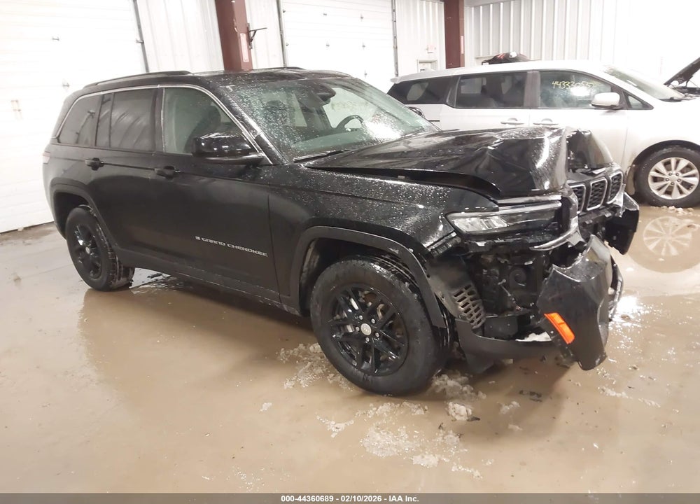 2023 JEEP GRAND CHEROKEE LAREDO 4X4 VIN: 1C4RJHAG8PC541403