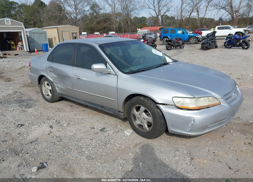 2001 HONDA ACCORD 2.3 LX VIN: 1HGCG56401A010637
