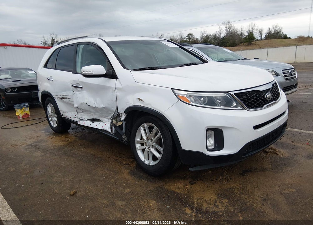 2014 KIA SORENTO LX VIN: 5XYKT3A68EG442384