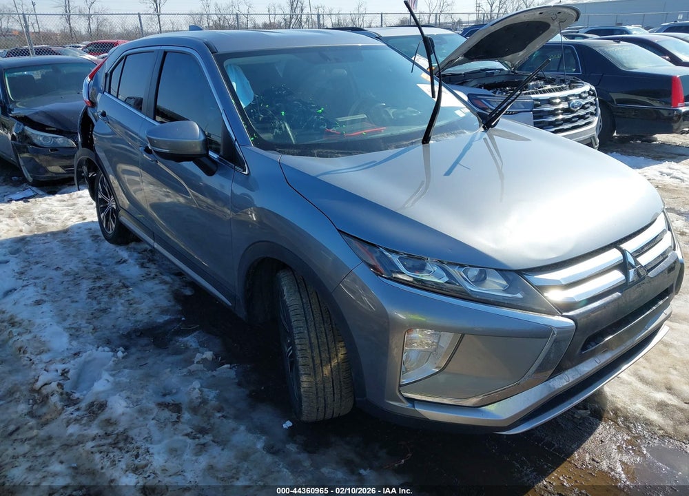 2018 MITSUBISHI ECLIPSE CROSS SEL VIN: JA4AT5AA8JZ042326