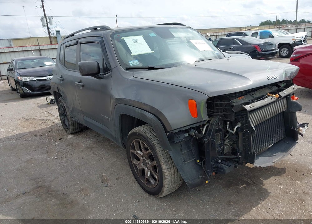 2016 JEEP RENEGADE LATITUDE VIN: ZACCJBBT0GPD40749