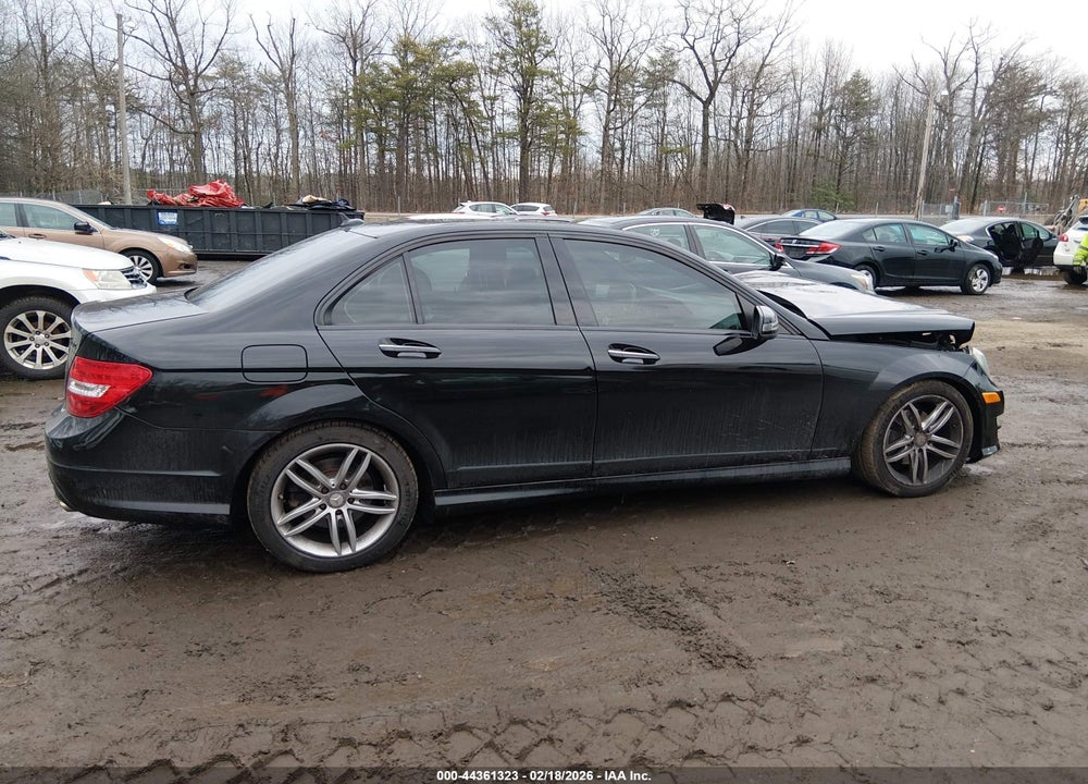2012 MERCEDES-BENZ C 300 LUXURY 4MATIC/SPORT 4MATIC VIN: WDDGF8BB5CR199398