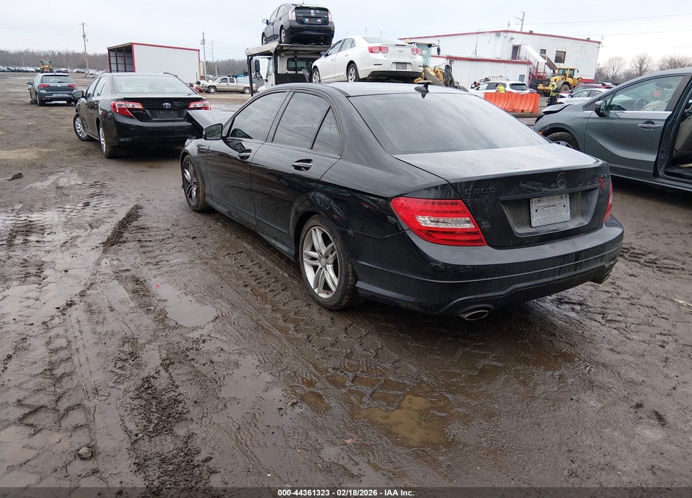 2012 MERCEDES-BENZ C 300 LUXURY 4MATIC/SPORT 4MATIC VIN: WDDGF8BB5CR199398