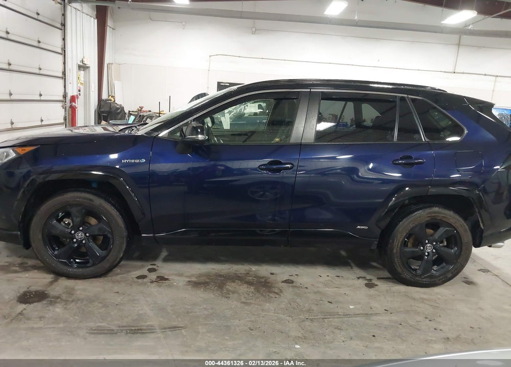 2019 TOYOTA RAV4 HYBRID XSE VIN: JTMEWRFV4KJ009647
