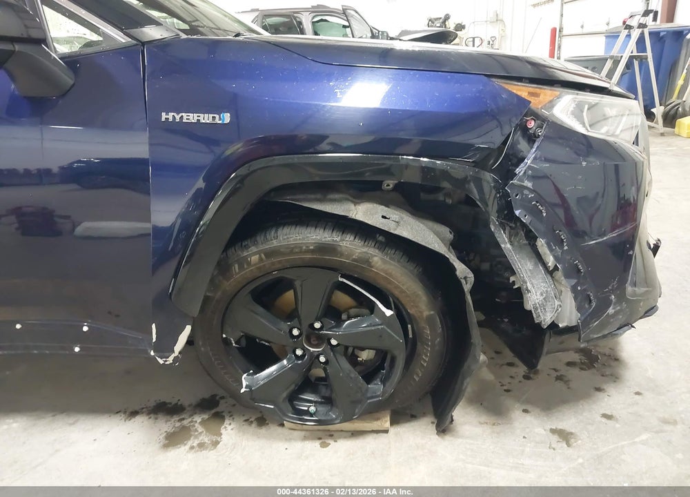 2019 TOYOTA RAV4 HYBRID XSE VIN: JTMEWRFV4KJ009647