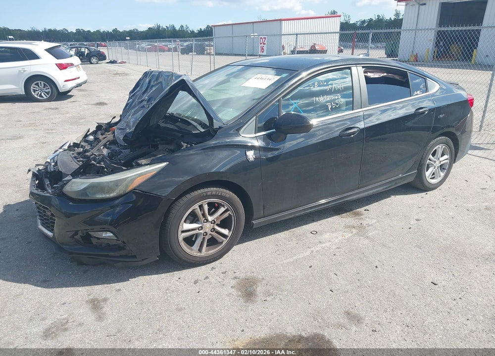 2018 CHEVROLET CRUZE LT AUTO VIN: 1G1BE5SM1J7200992